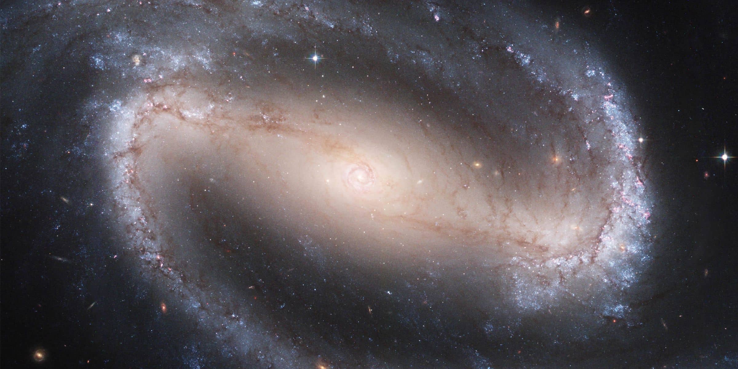 spiral galaxy located about 61 million light-years away in the constellation Eridanus